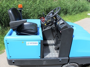 Afbeeldingen van Isal PB120 Veegmachine